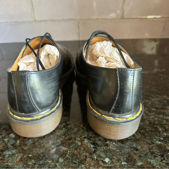 Vintage Doc Marten Smooth Leather Oxford D4941 Men’s 8/Women’s 10 main image 7
